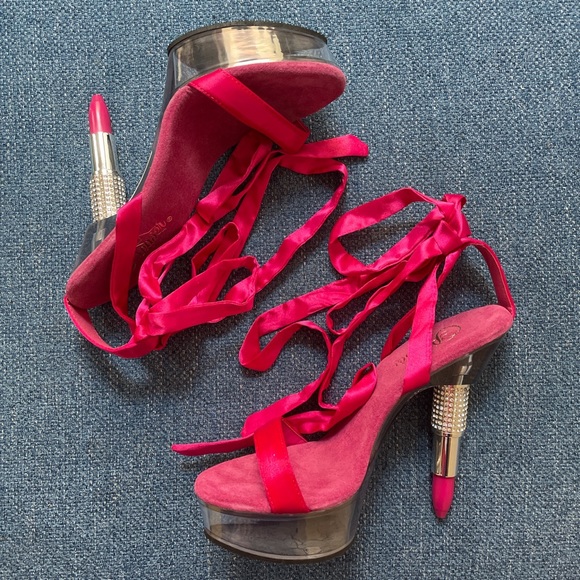 Lipstick Platform Heels - Picture 1 of 6